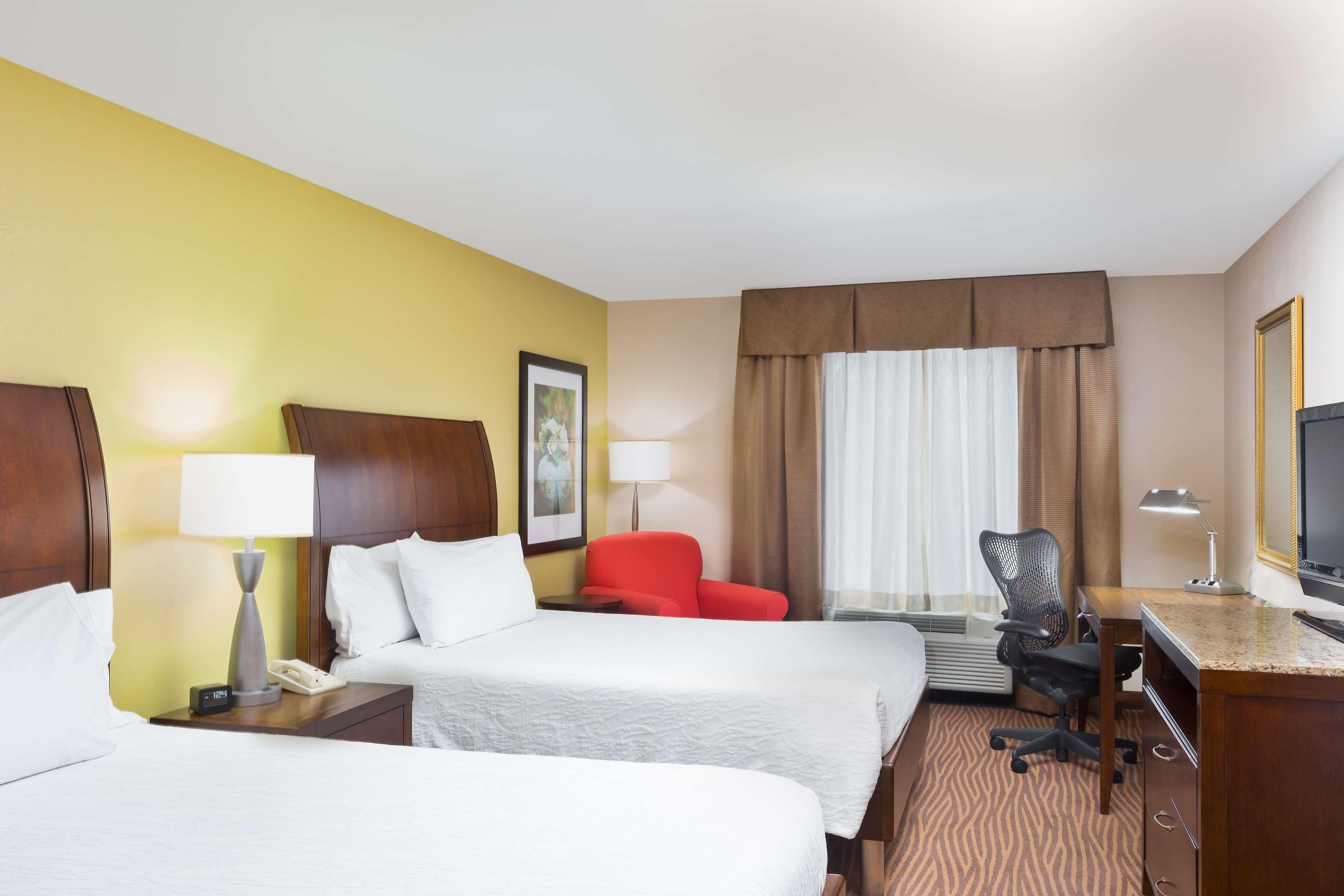 Hilton Garden Inn Форт Майерс Екстериор снимка
