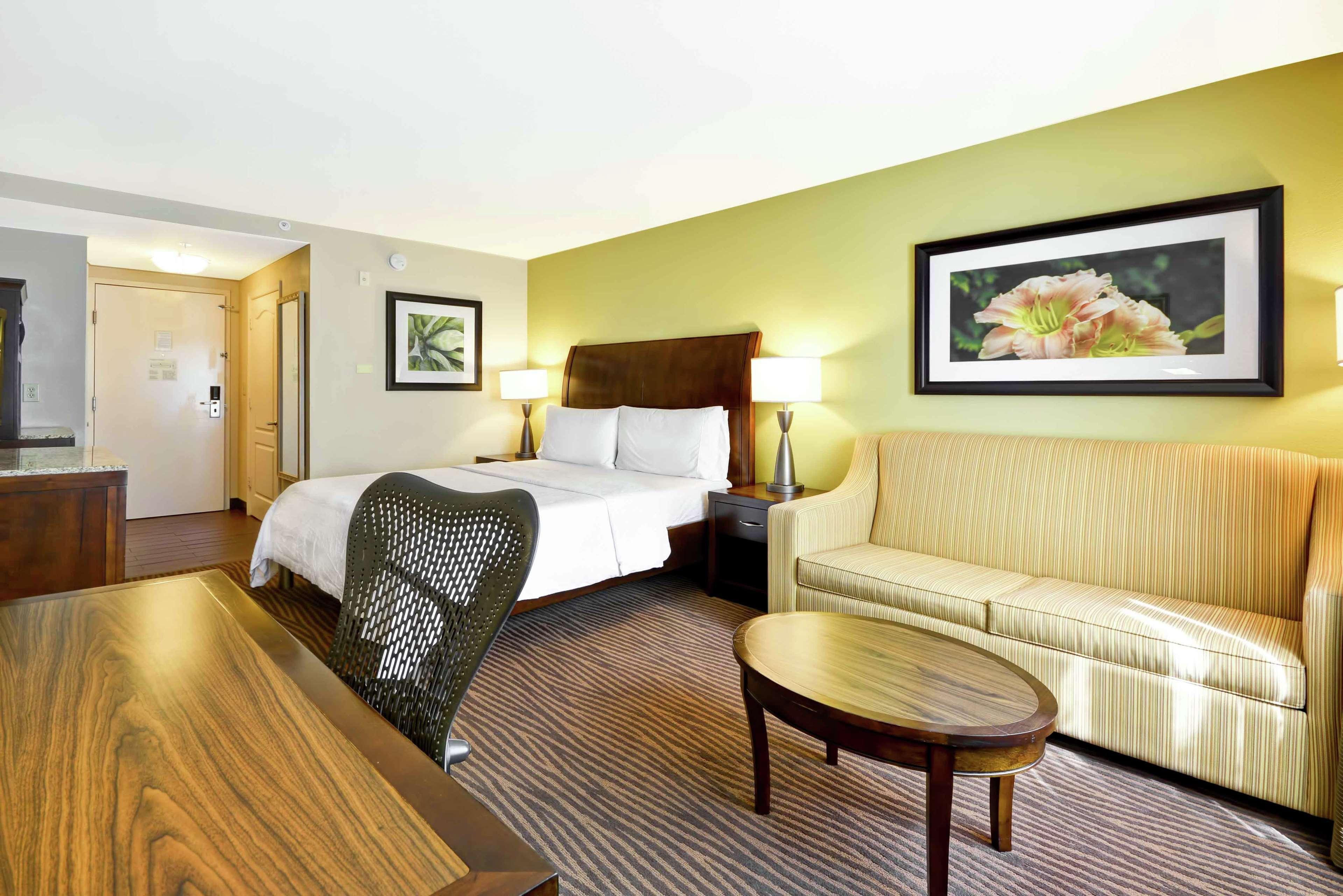 Hilton Garden Inn Форт Майерс Екстериор снимка