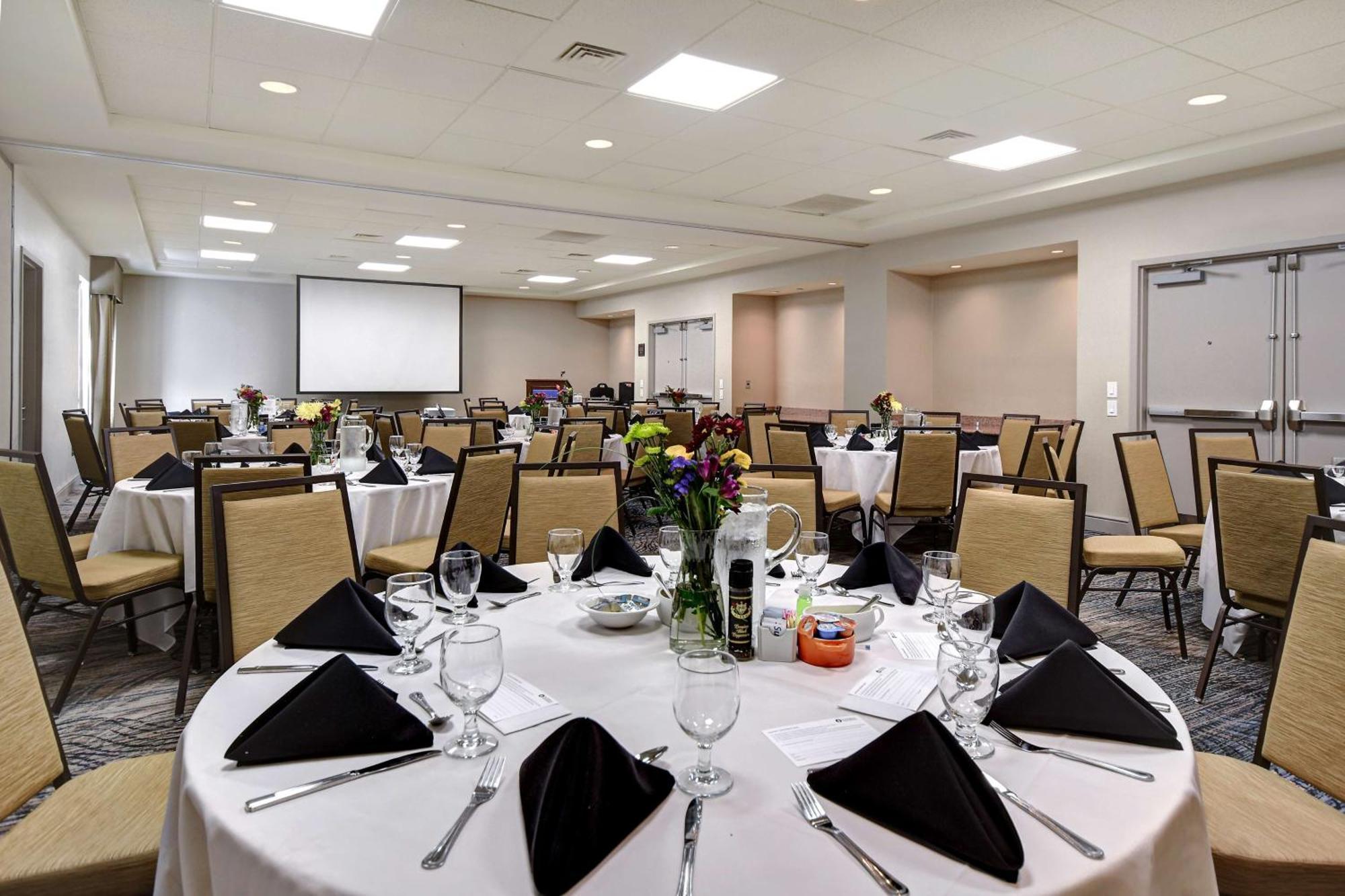 Hilton Garden Inn Форт Майерс Екстериор снимка